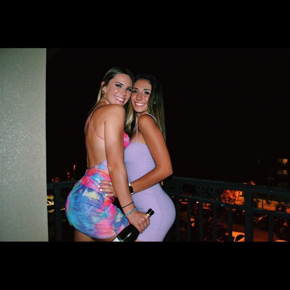 Meet your Posher, Angelique - Picture 3 of 5